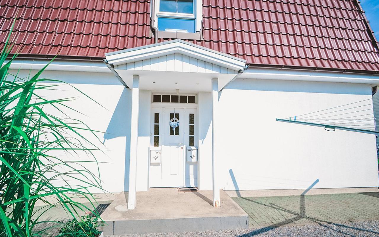 Haus Sonnenschein Ferienwohnung Ole 塞巴特黑灵斯多夫 外观 照片
